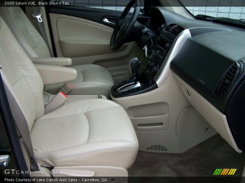 Black Onyx / Tan 2006 Saturn VUE