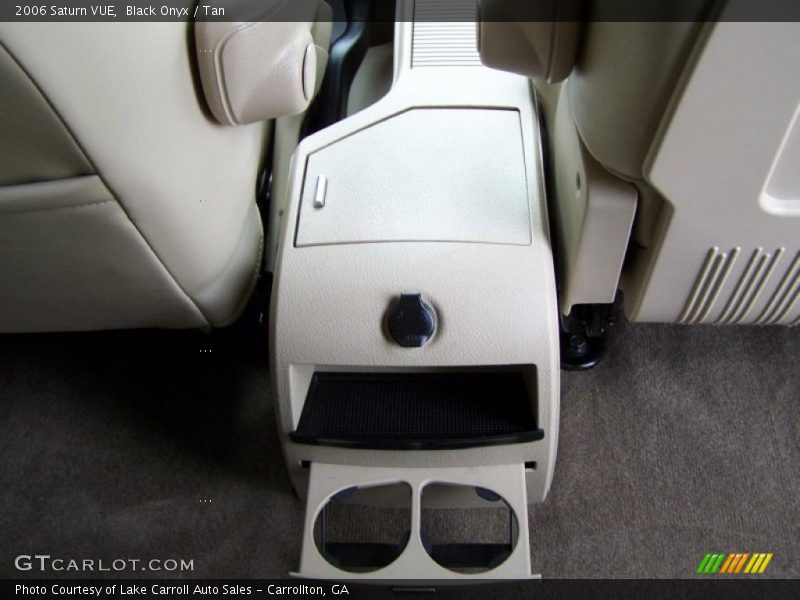 Black Onyx / Tan 2006 Saturn VUE