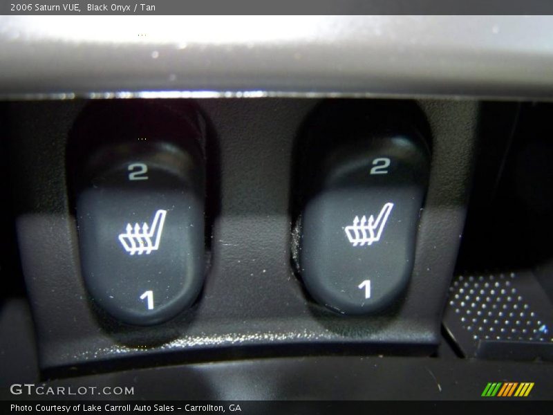 Black Onyx / Tan 2006 Saturn VUE