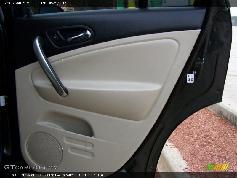 Black Onyx / Tan 2006 Saturn VUE
