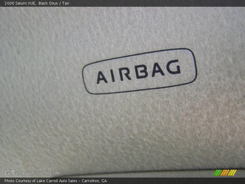 Black Onyx / Tan 2006 Saturn VUE