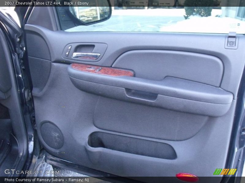 Black / Ebony 2007 Chevrolet Tahoe LTZ 4x4