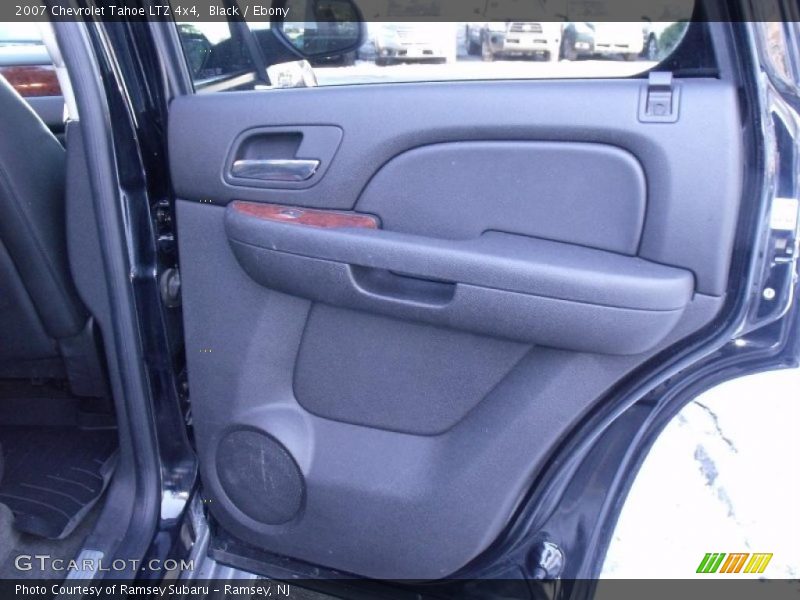 Black / Ebony 2007 Chevrolet Tahoe LTZ 4x4