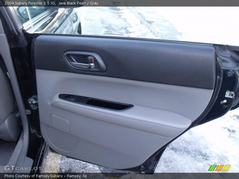 Java Black Pearl / Gray 2004 Subaru Forester 2.5 XS