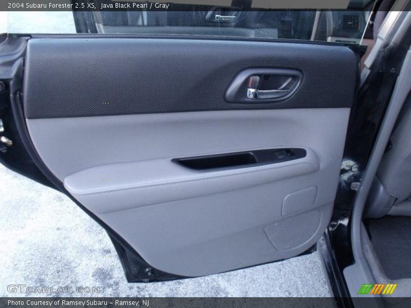 Java Black Pearl / Gray 2004 Subaru Forester 2.5 XS