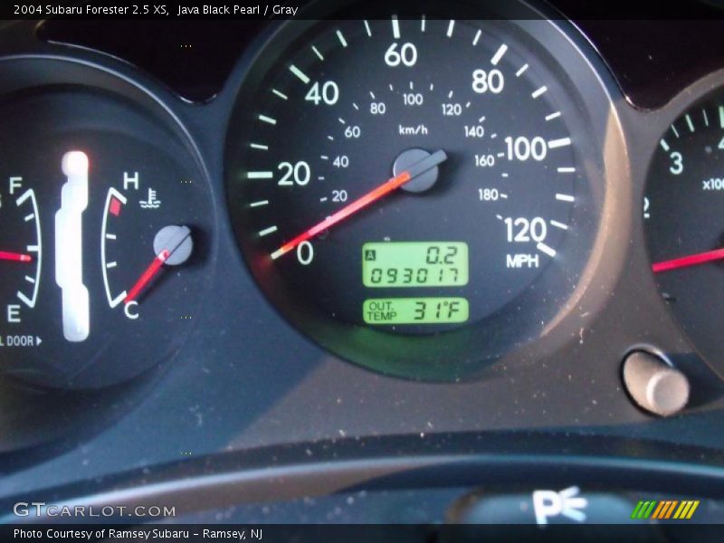 Java Black Pearl / Gray 2004 Subaru Forester 2.5 XS