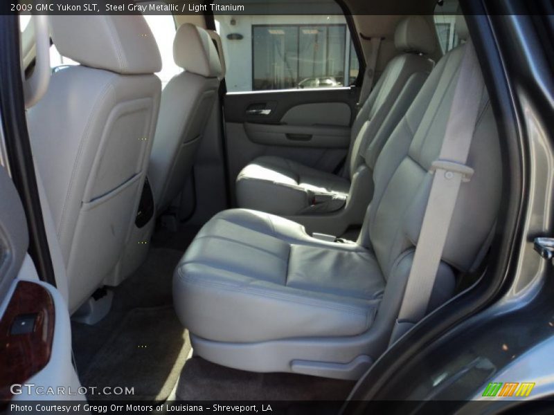  2009 Yukon SLT Light Titanium Interior