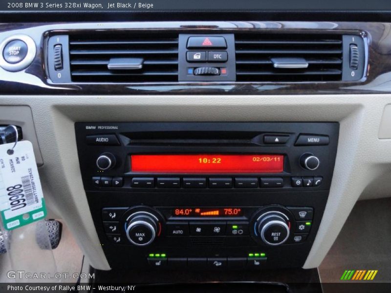 Controls of 2008 3 Series 328xi Wagon