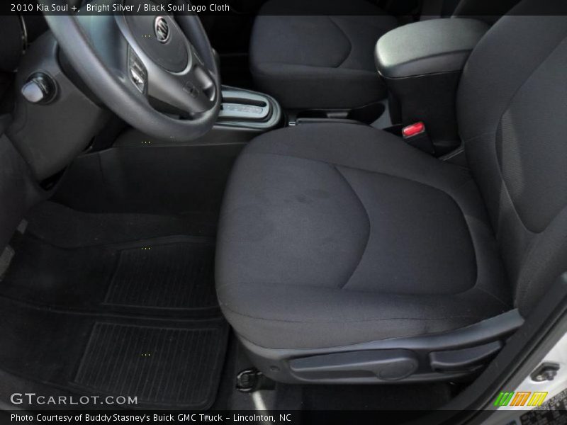 Bright Silver / Black Soul Logo Cloth 2010 Kia Soul +