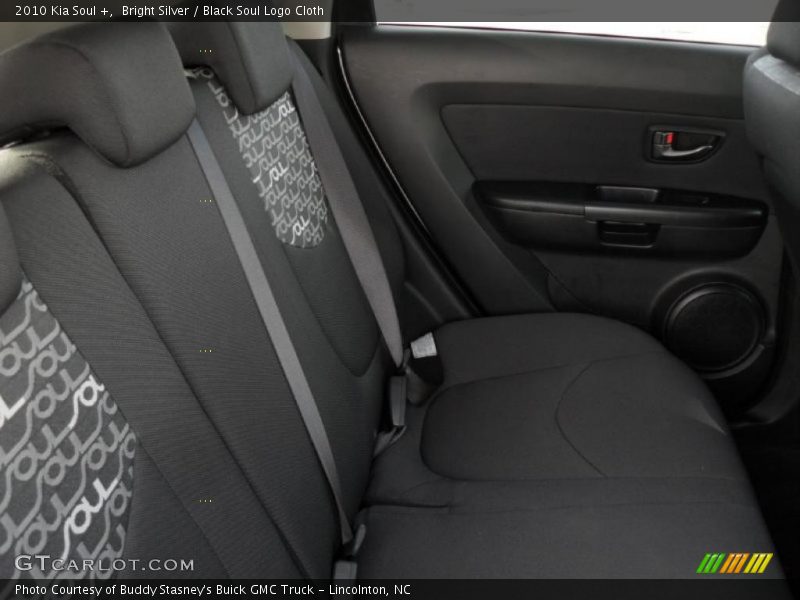 Bright Silver / Black Soul Logo Cloth 2010 Kia Soul +