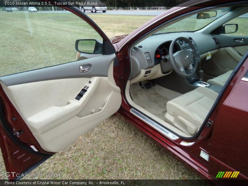 Tuscan Sun Red / Blond 2010 Nissan Altima 2.5 S