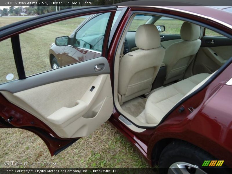 Tuscan Sun Red / Blond 2010 Nissan Altima 2.5 S