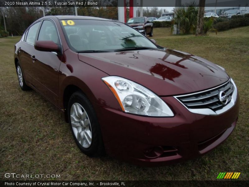 Front 3/4 View of 2010 Altima 2.5 S