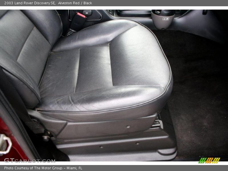 Alveston Red / Black 2003 Land Rover Discovery SE