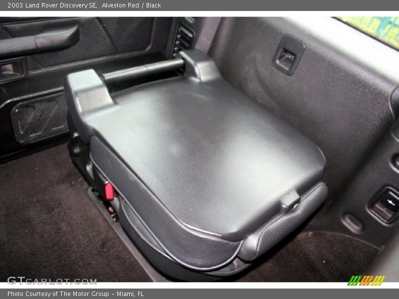Alveston Red / Black 2003 Land Rover Discovery SE