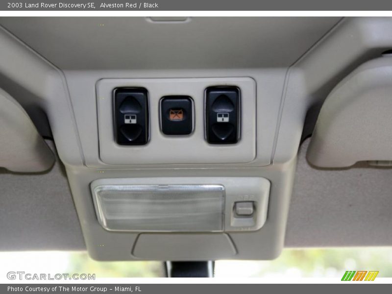 Alveston Red / Black 2003 Land Rover Discovery SE