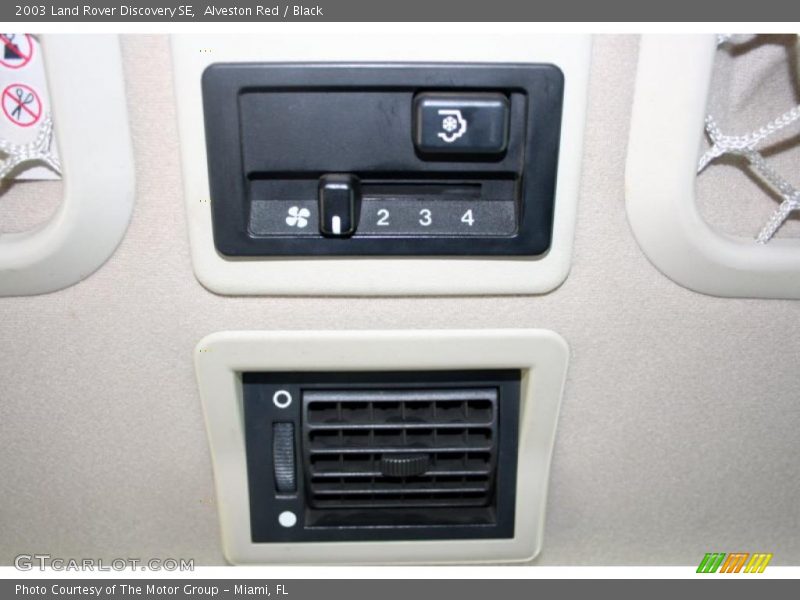 Alveston Red / Black 2003 Land Rover Discovery SE