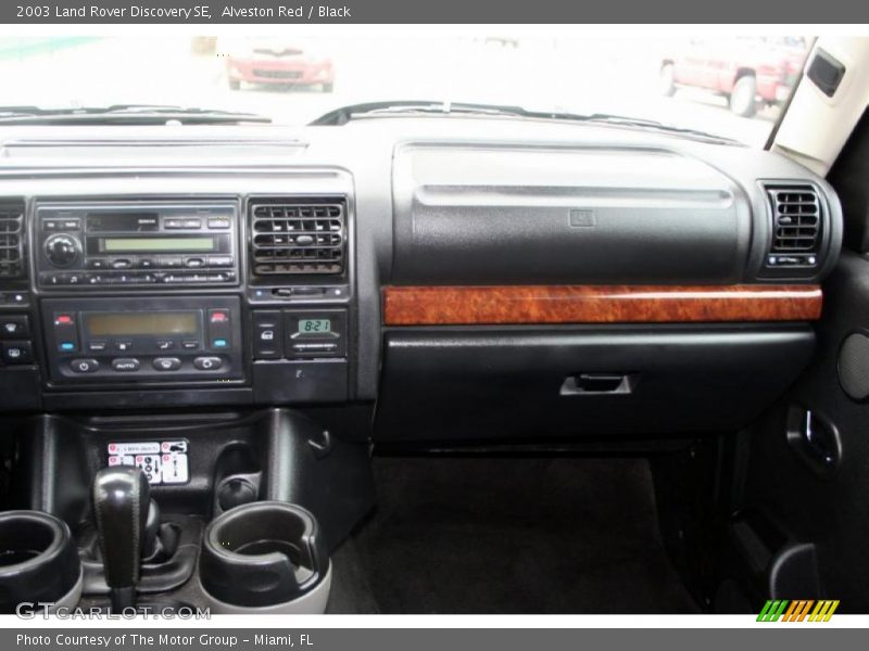 Alveston Red / Black 2003 Land Rover Discovery SE