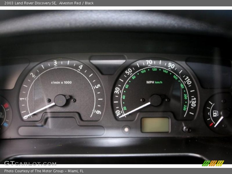 Alveston Red / Black 2003 Land Rover Discovery SE