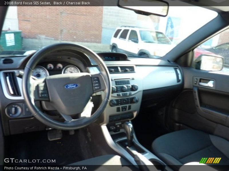 Black / Charcoal Black 2008 Ford Focus SES Sedan
