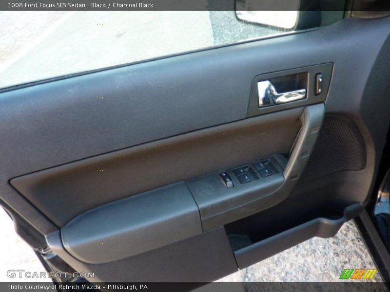 Black / Charcoal Black 2008 Ford Focus SES Sedan