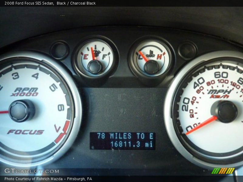 Black / Charcoal Black 2008 Ford Focus SES Sedan