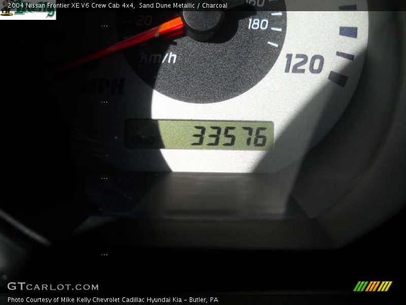 Sand Dune Metallic / Charcoal 2004 Nissan Frontier XE V6 Crew Cab 4x4