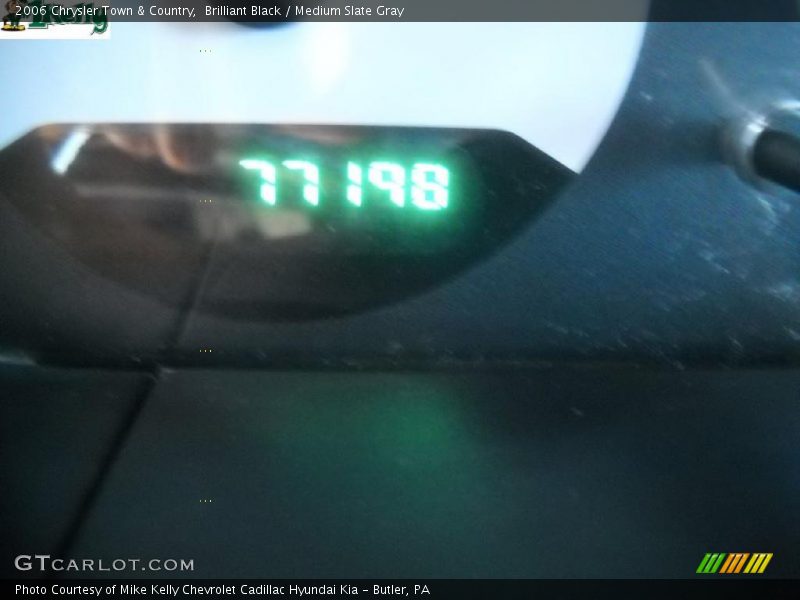 Brilliant Black / Medium Slate Gray 2006 Chrysler Town & Country