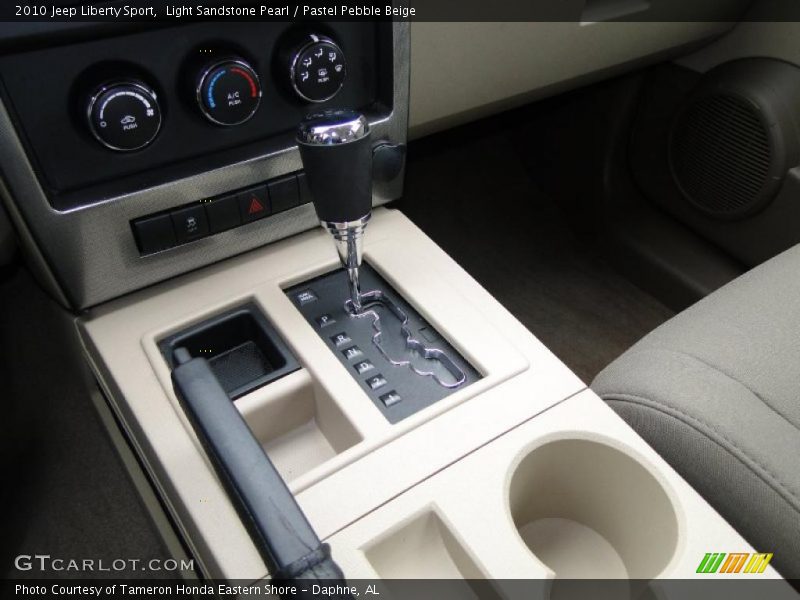 Light Sandstone Pearl / Pastel Pebble Beige 2010 Jeep Liberty Sport