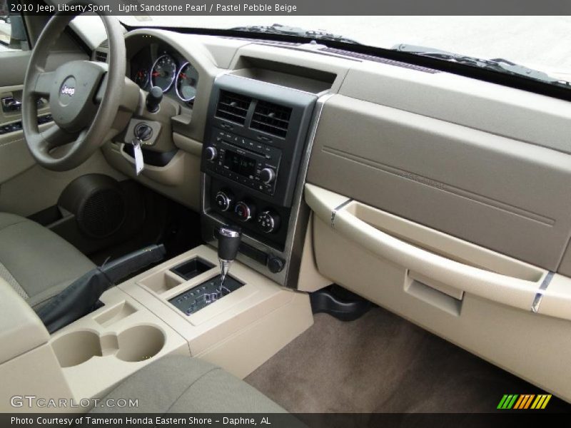 Light Sandstone Pearl / Pastel Pebble Beige 2010 Jeep Liberty Sport
