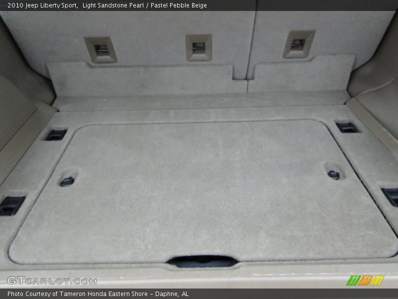 Light Sandstone Pearl / Pastel Pebble Beige 2010 Jeep Liberty Sport