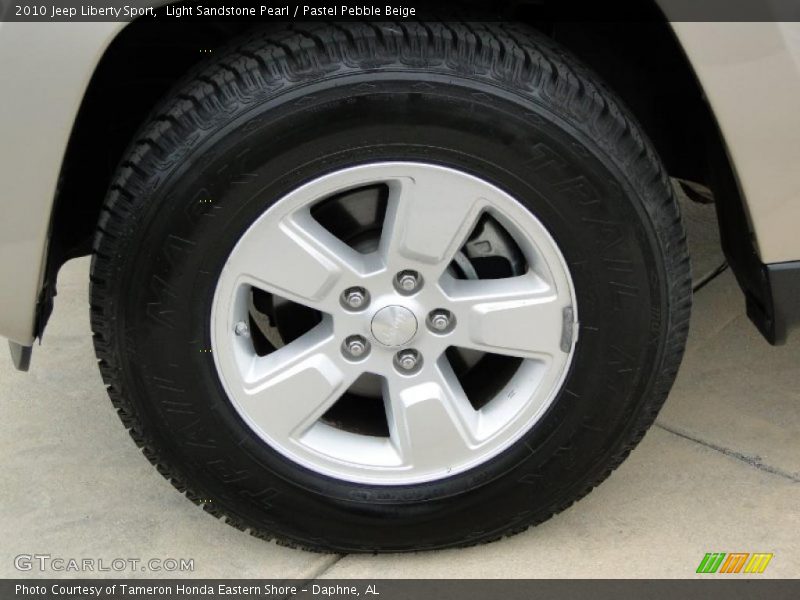 Light Sandstone Pearl / Pastel Pebble Beige 2010 Jeep Liberty Sport