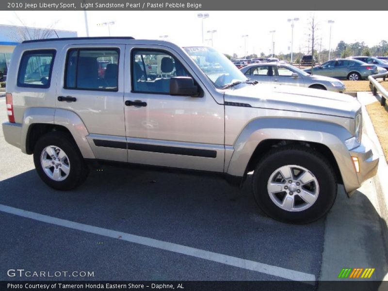 Light Sandstone Pearl / Pastel Pebble Beige 2010 Jeep Liberty Sport