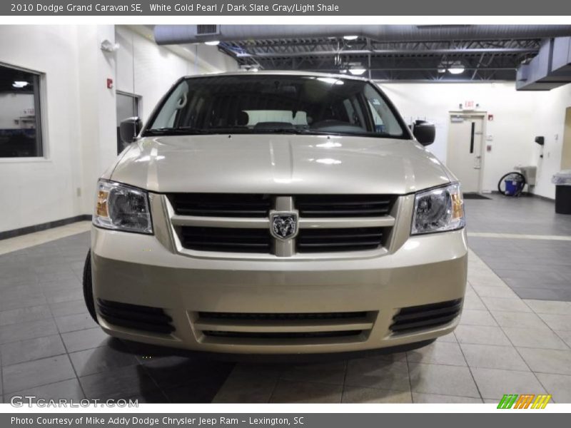 White Gold Pearl / Dark Slate Gray/Light Shale 2010 Dodge Grand Caravan SE