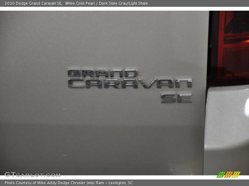 White Gold Pearl / Dark Slate Gray/Light Shale 2010 Dodge Grand Caravan SE