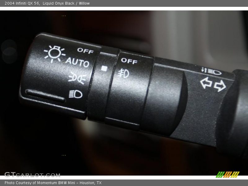 Liquid Onyx Black / Willow 2004 Infiniti QX 56