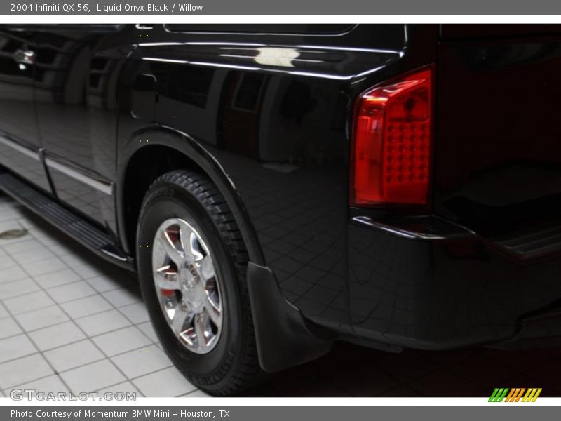 Liquid Onyx Black / Willow 2004 Infiniti QX 56