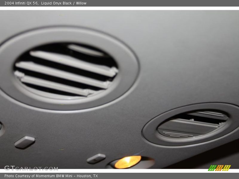 Liquid Onyx Black / Willow 2004 Infiniti QX 56