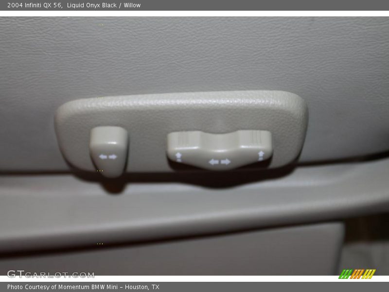 Liquid Onyx Black / Willow 2004 Infiniti QX 56