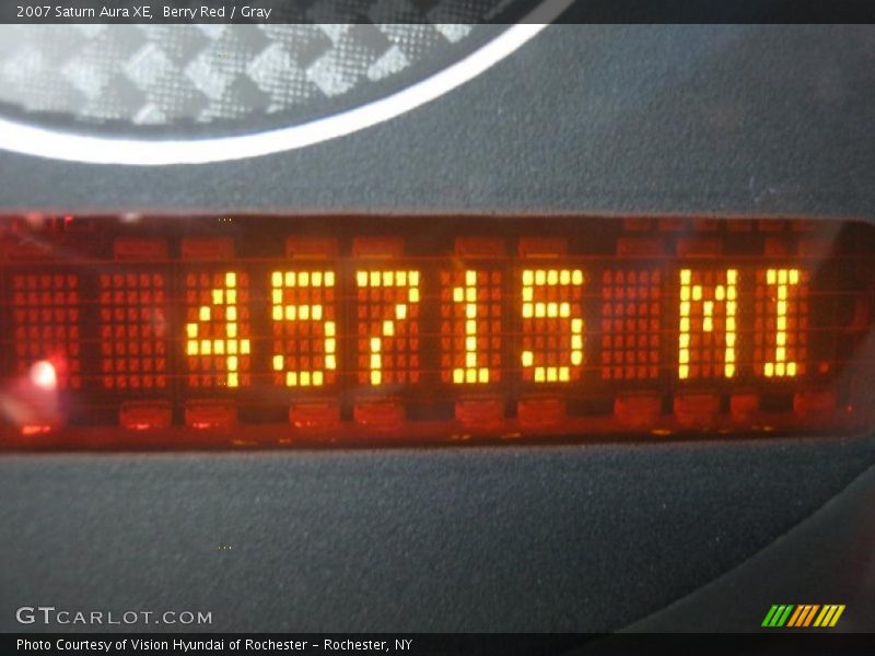 Berry Red / Gray 2007 Saturn Aura XE