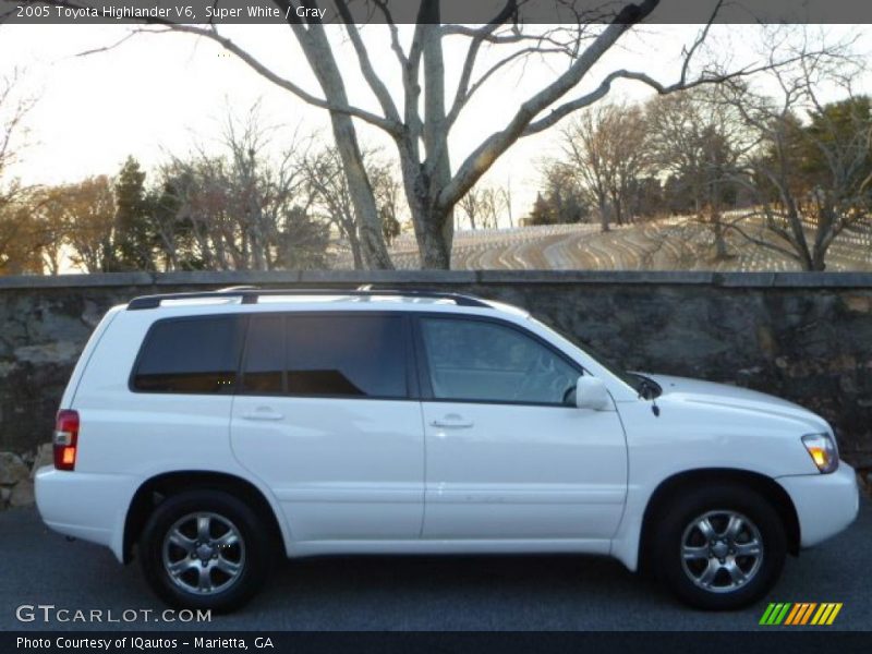 Super White / Gray 2005 Toyota Highlander V6