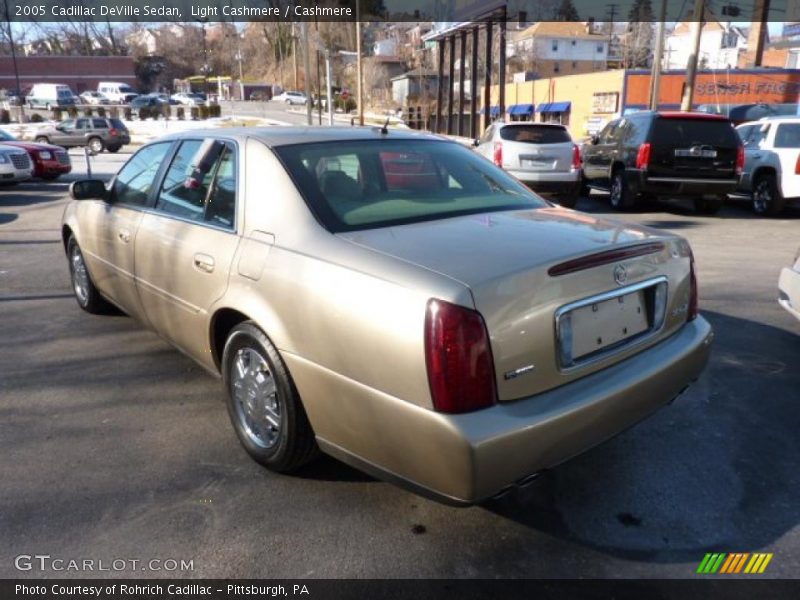 Light Cashmere / Cashmere 2005 Cadillac DeVille Sedan
