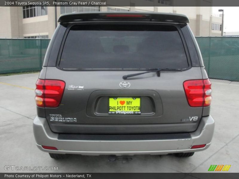 Phantom Gray Pearl / Charcoal 2004 Toyota Sequoia SR5