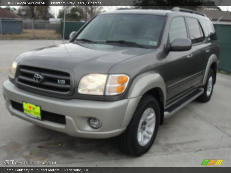 Phantom Gray Pearl / Charcoal 2004 Toyota Sequoia SR5