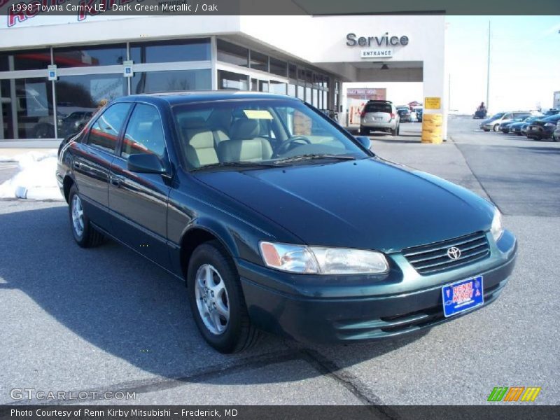 Dark Green Metallic / Oak 1998 Toyota Camry LE