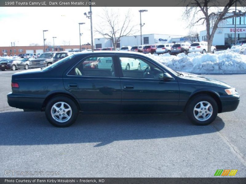 Dark Green Metallic / Oak 1998 Toyota Camry LE