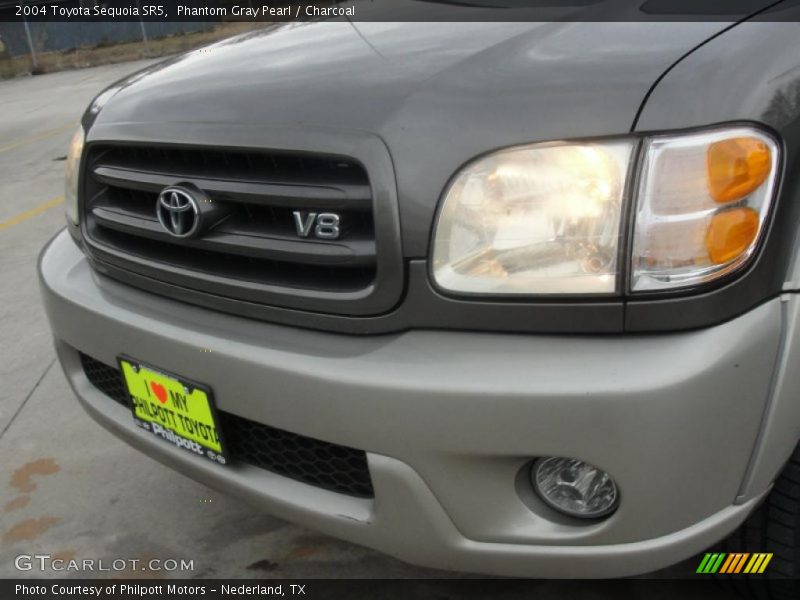 Phantom Gray Pearl / Charcoal 2004 Toyota Sequoia SR5