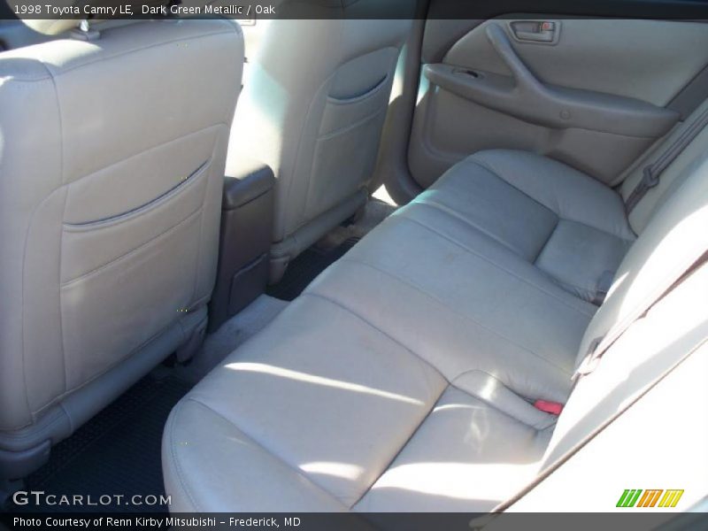 Dark Green Metallic / Oak 1998 Toyota Camry LE