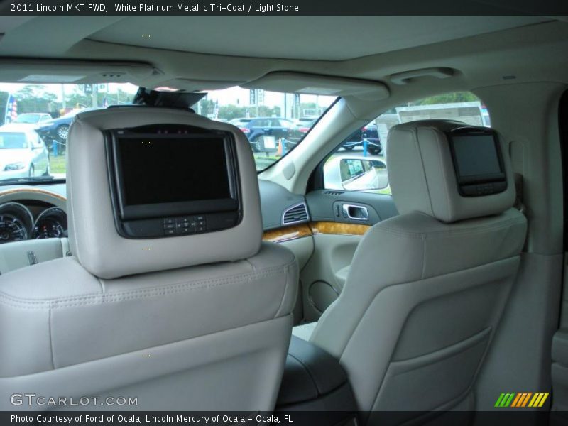 White Platinum Metallic Tri-Coat / Light Stone 2011 Lincoln MKT FWD