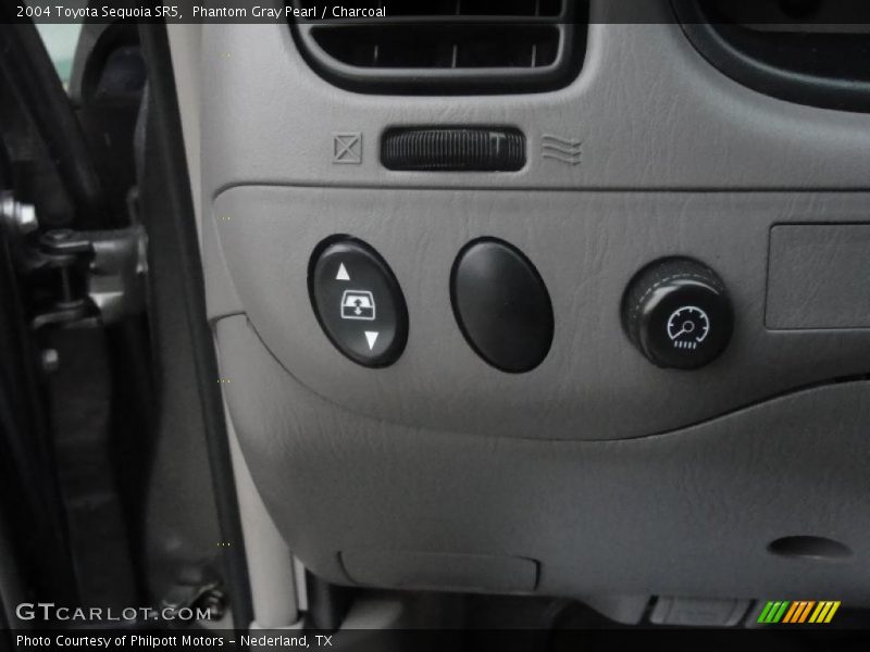 Phantom Gray Pearl / Charcoal 2004 Toyota Sequoia SR5